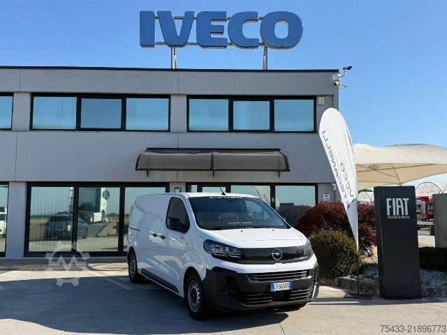 Skåpbil Opel VIVARO 2.0 145CV L2H1