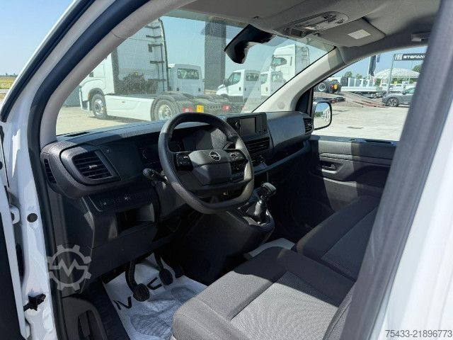 Skåpbil Opel VIVARO 2.0 145CV L2H1