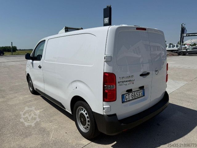 Skåpbil Opel VIVARO 2.0 145CV L2H1