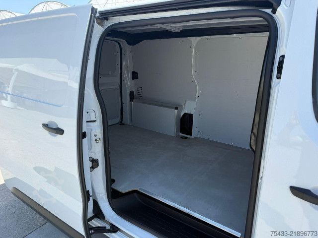 Skåpbil Opel VIVARO 2.0 145CV L2H1