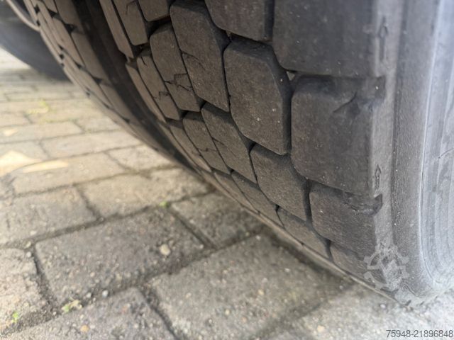 Standard SZM MAN TGX 18.460 6c..