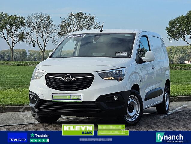 OPEL COMBO 1.5 otomatik vites, klima, navigasyon, park sensörü, yan kapı OPEL COMBO 1.5 automaat, airco, navi, pdc, zijdeur