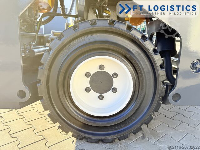 Τετρακατευθυνόμενο περονοφόρο ανυψωτικό όχημα Combilift C3000XL DUPLEX SPREADER BEAM FREE LIFT