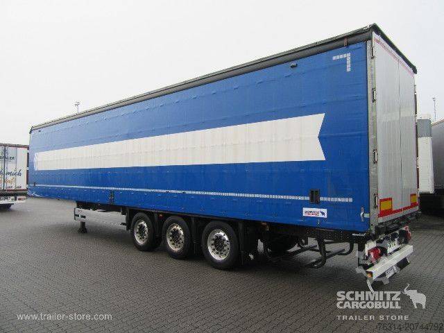 Otvorena poluprikolica sa ceradom Schmitz Cargobull Curtainsider Standard Getränke