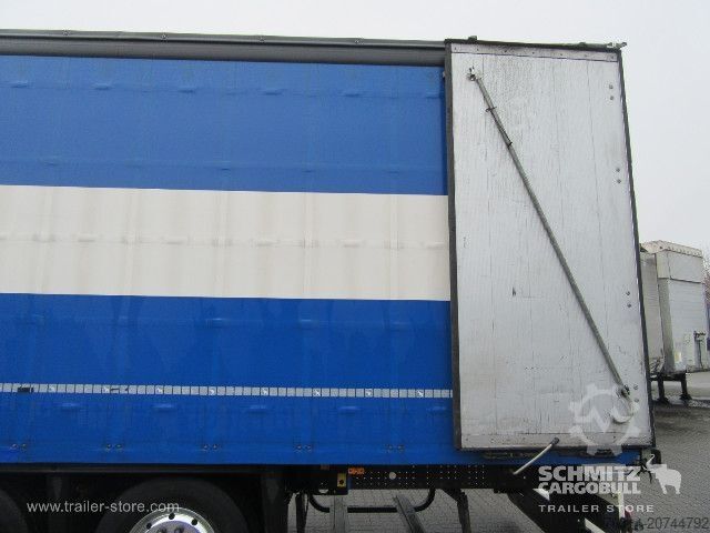 Otvorena poluprikolica sa ceradom Schmitz Cargobull Curtainsider Standard Getränke
