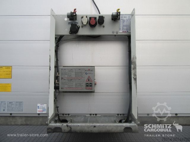 Otvorena poluprikolica sa ceradom Schmitz Cargobull Curtainsider Standard Getränke