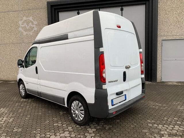 Dubă cu acoperiș înalt Renault Trafic T29 Van L1H2   Tetto Alto