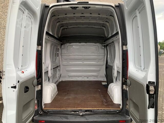 Dubă cu acoperiș înalt Renault Trafic T29 Van L1H2   Tetto Alto