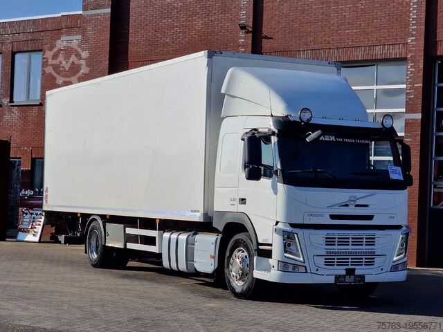 Gekoeld/bevroren transport Volvo FM 330 4x2 - Carrier MT 18 Frigo - Loadlift - F...