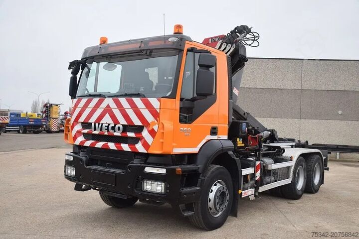 Hook arm system Iveco Trakker 260T36 31.000 km !