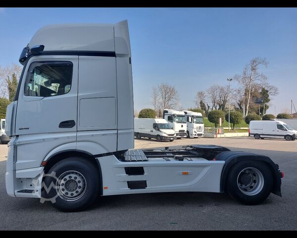 Tractor estándar MERCEDES-BENZ Actros 5 18 4x2 - Actros 5 1848 LS 4x2