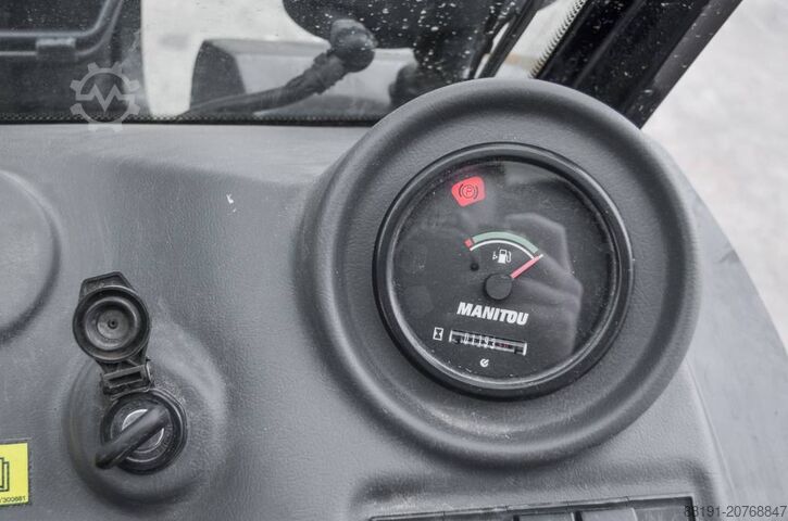 Wózek widłowy Manitou MC 25-4 D