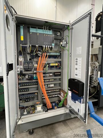 Pionowe centrum obróbcze Starrag HEC 400 F