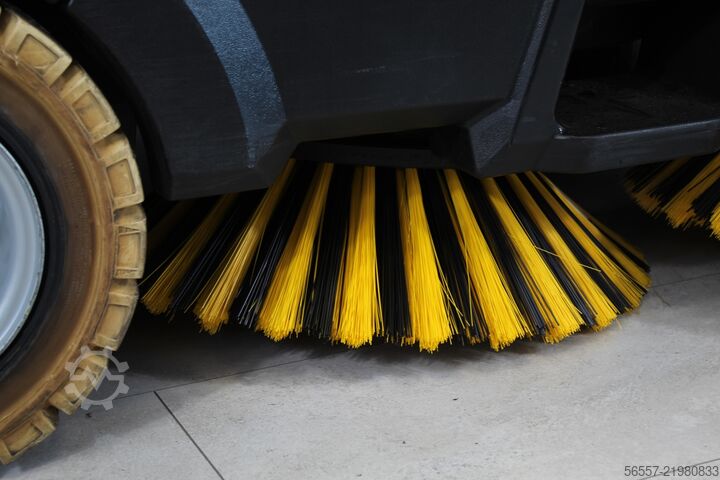 Podlahový mycí stroj Kärcher KM 105/110 R Bp Pack + KSSB