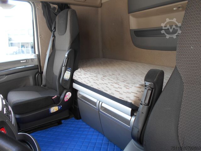 Standardni tegljač DAF XF 460 FT - SUPER SPACE CAB