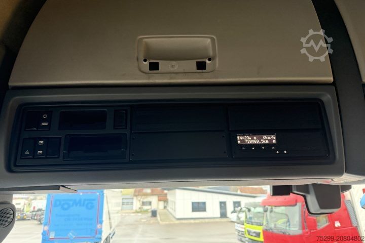 Standardní tahač Renault T520 6x2 Kipphydraulik / Swiss-Vehicle