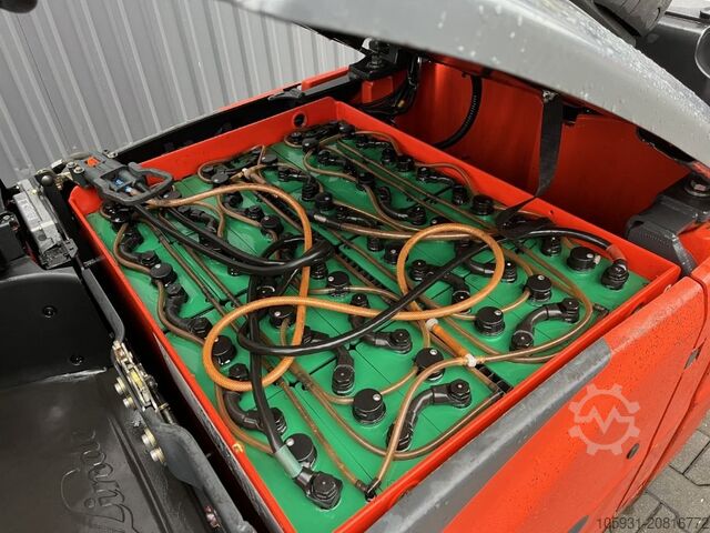 Elektryczny wózek widłowy 3 kołowy Linde E16H-02