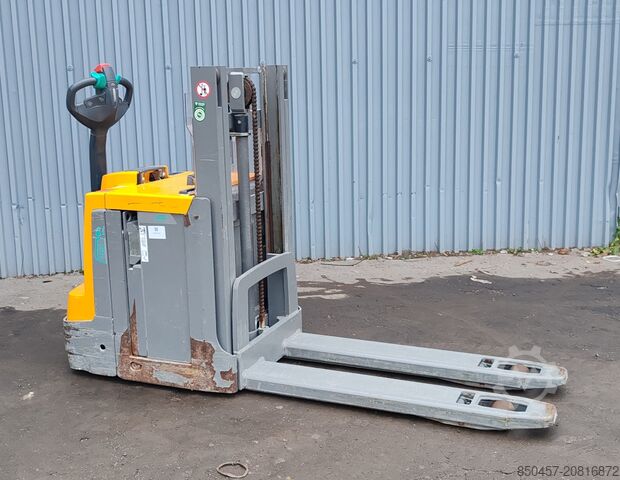 Raklapos targoncák Jungheinrich EJD 220 Li-ion 2020yy/ 1756mh