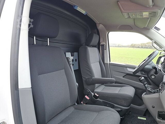 VOLKSWAGEN TRANSPORTER 2.0 TDI l2h1 t6.1 carplay!! VW TRANSPORTER 2.0 TDI L2H1 T6.1 Carplay!!