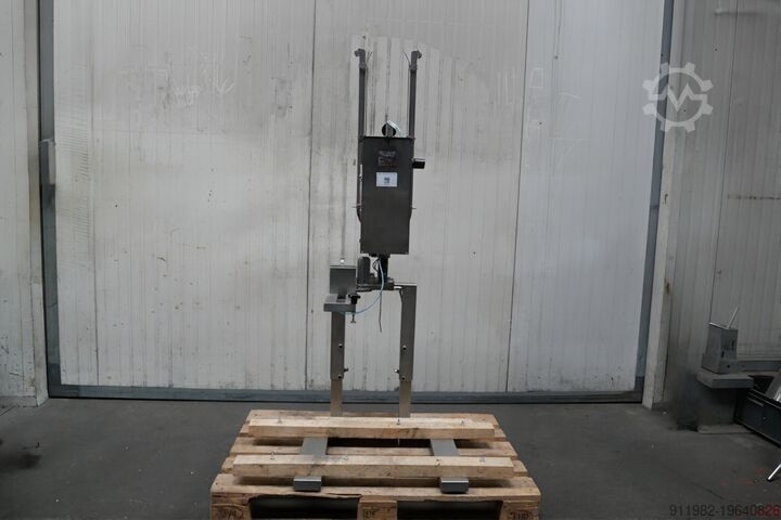 Fleischverarbeitungsmaschine TIPPER TIE Clippeuse KDC VT 400