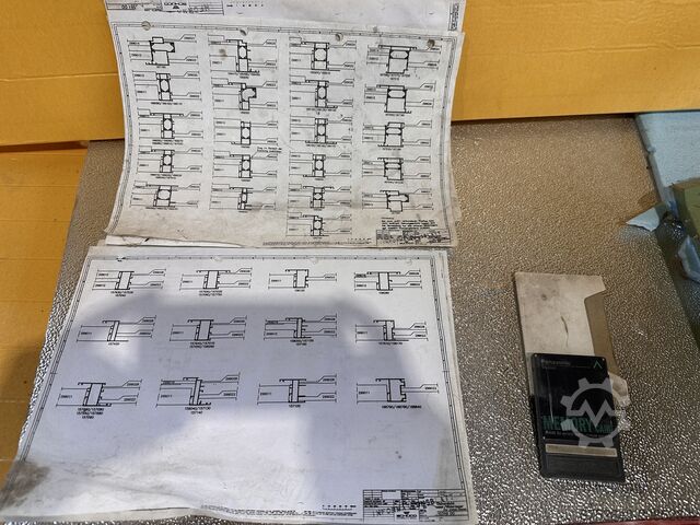 Macchina aggraffatrice per angoli Schüco Eckverbindungsmaschine