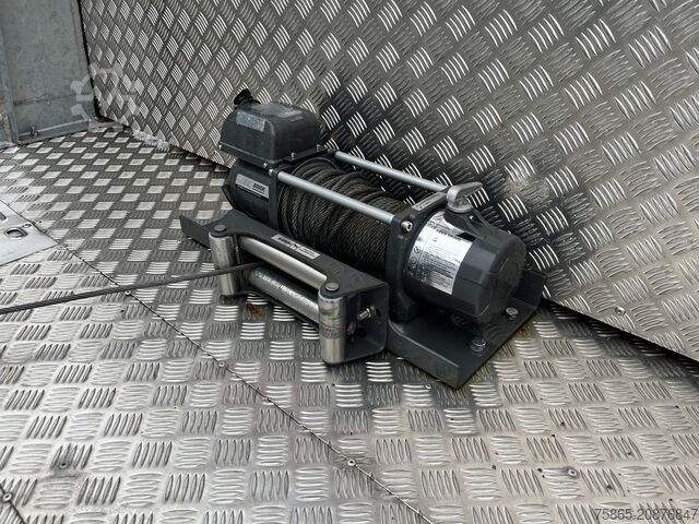 Bestelwagen autodrager Mercedes-Benz Vario 612 D / Car - Machine Transporter 570 cm ...