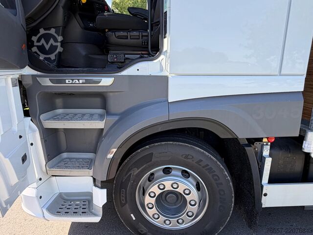 Furgão transportador de automóveis DAF XF 480.26