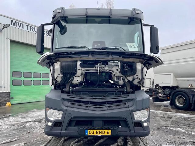 Standard-SZM Mercedes-Benz Antos 1933 origineel NL trekker.  NAVI. Top con...