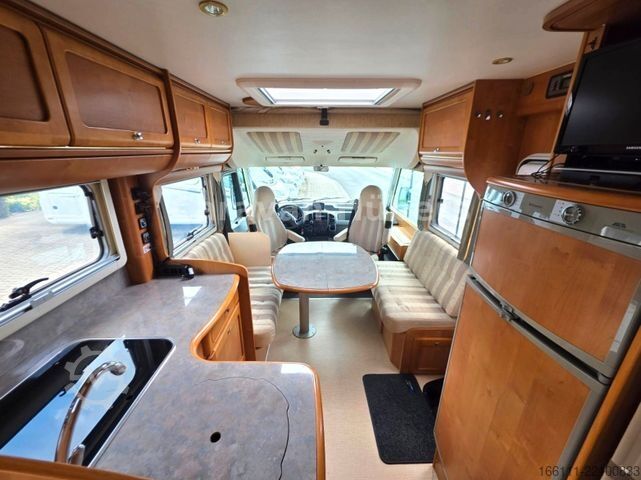 Camping-car intégral RAPIDO 986F M - Festbett/Hubbett -  - Solar