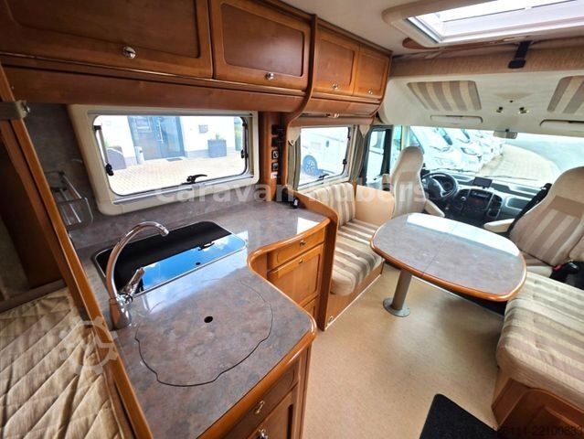 Camping-car intégral RAPIDO 986F M - Festbett/Hubbett -  - Solar