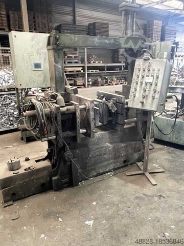 Giessereimaschine Giesserei Lomm