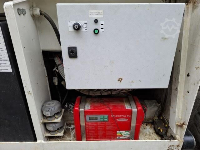 Podizanje makaza Holland Lift HL-190 E12