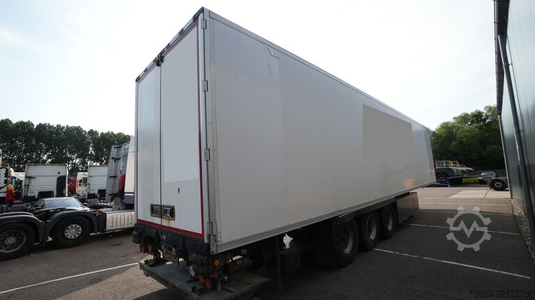 Hűtött/fagyasztott szállítás LAMBERET 3 Axle frigo trailer Carrier Vector 1950 Bi-Temp