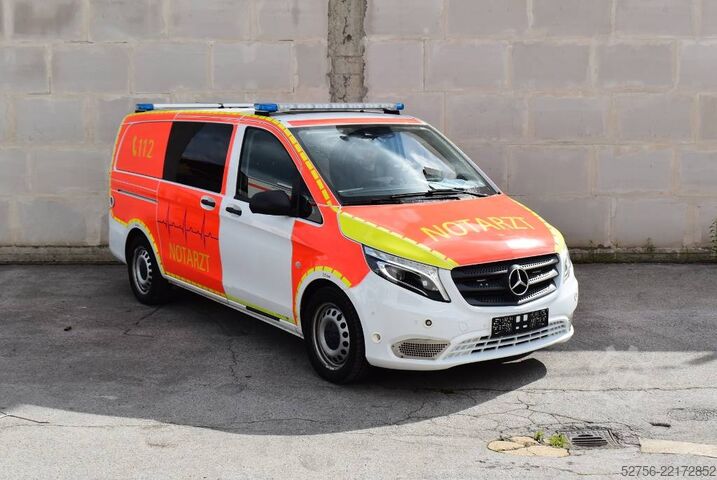 Ambulans Mercedes-Benz Vito 4x4 Notarzt Einsatzfahrzeug NEF