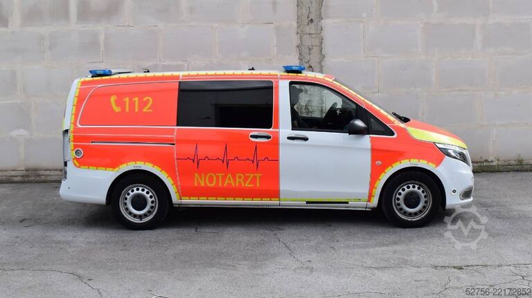 Ambulans Mercedes-Benz Vito 4x4 Notarzt Einsatzfahrzeug NEF