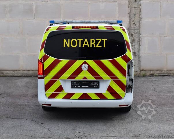 Ambulans Mercedes-Benz Vito 4x4 Notarzt Einsatzfahrzeug NEF