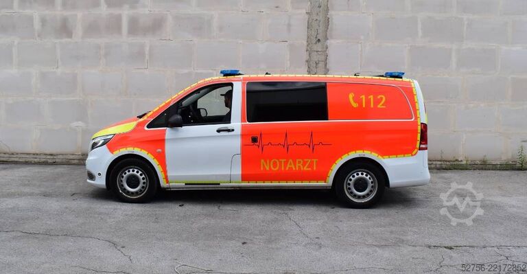 Ambulans Mercedes-Benz Vito 4x4 Notarzt Einsatzfahrzeug NEF