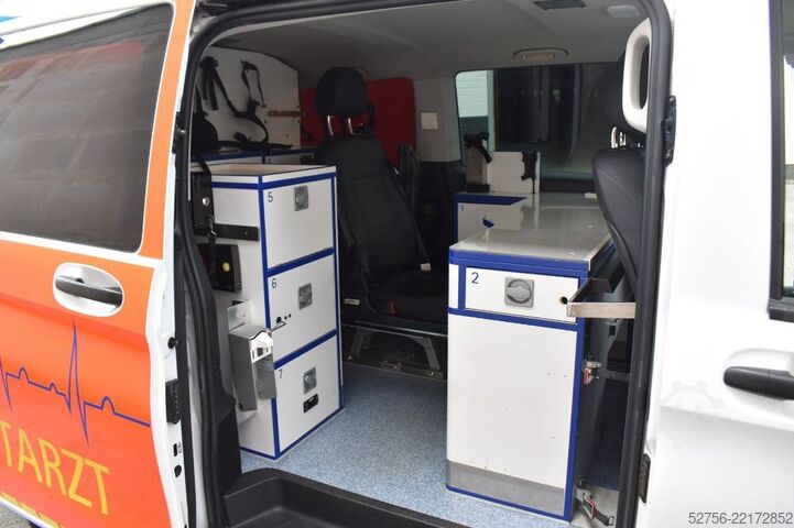Ambulans Mercedes-Benz Vito 4x4 Notarzt Einsatzfahrzeug NEF