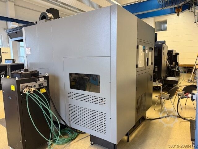 Uniwersalne centrum obróbcze HURCO VCX600i XP