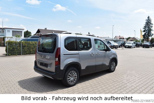 Obytný vůz PEUGEOT BlueHDI 100 Allure Navi Standhzg Camping
