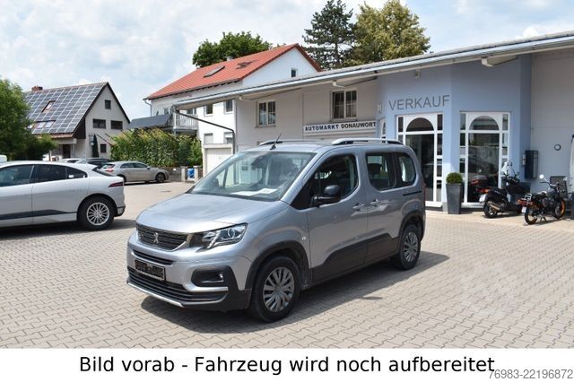 Obytný vůz PEUGEOT BlueHDI 100 Allure Navi Standhzg Camping