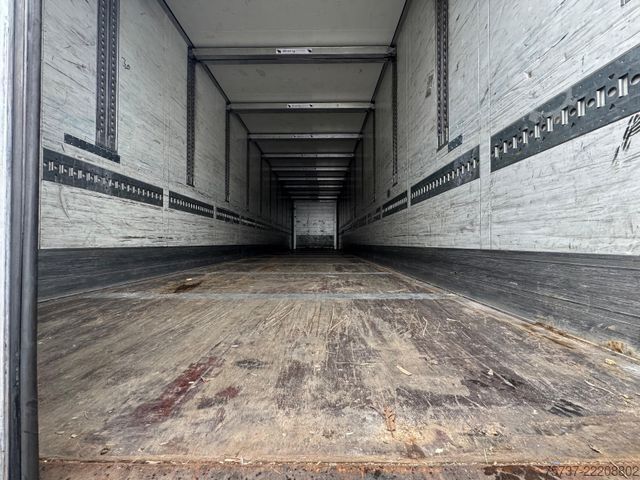 Skříňový návěs SCHMITZ CARGOBULL SKO 24 Doppelstock