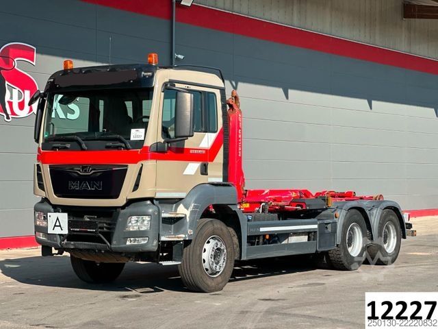 Autocamion cu cârlig pentru containere MAN TGS 26.420 6x4 BL MEILLER RS 21.65 AK Navi Klima