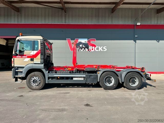 Autocamion cu cârlig pentru containere MAN TGS 26.420 6x4 BL MEILLER RS 21.65 AK Navi Klima