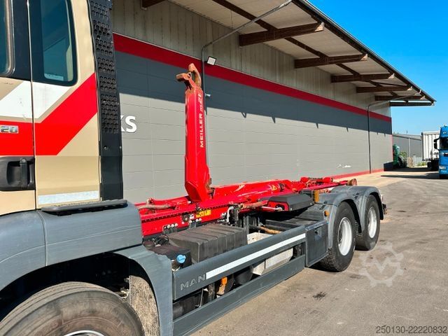 Autocamion cu cârlig pentru containere MAN TGS 26.420 6x4 BL MEILLER RS 21.65 AK Navi Klima