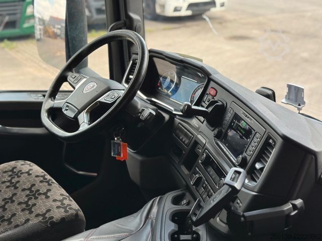 Camion pentru transport bovine SCANIA P410 4x2LL HFR 1.Stock Viehzug/NAVI/KLIMA/ALU