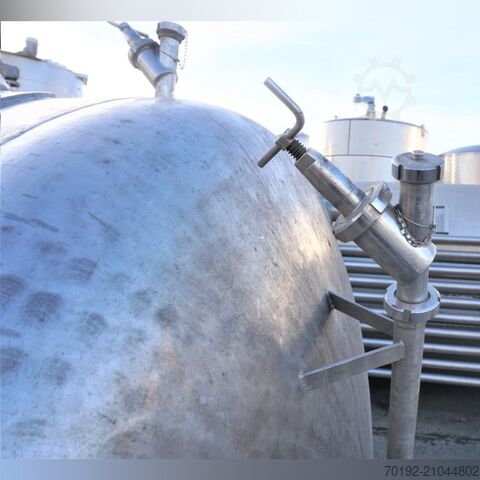 Depósito de presión vertical de 6200 litros hecho de acero inoxidable V4A Edel K0199