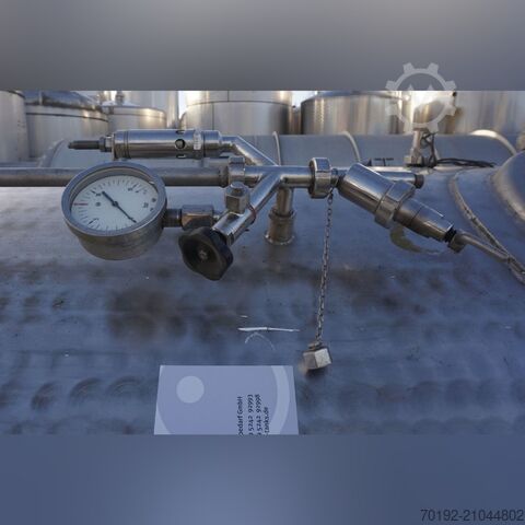 Depósito de presión vertical de 6200 litros hecho de acero inoxidable V4A Edel K0199