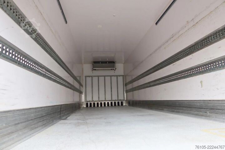 Gekoeld/bevroren transport DAF CF 320 Koel/Vries + klep 2000 kg Carrier Silenc...
