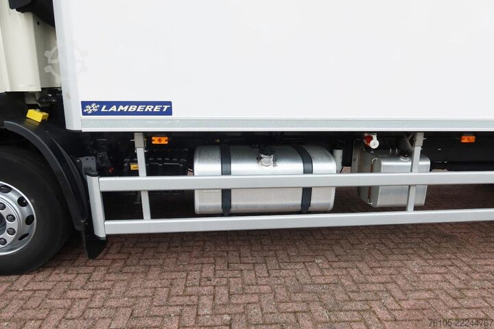 Gekoeld/bevroren transport DAF CF 320 Koel/Vries + klep 2000 kg Carrier Silenc...